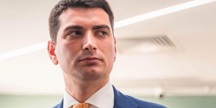 Cumana e Circumflegrea, Brescia (Lega): «Decisioni folli, Eav va azzerata»