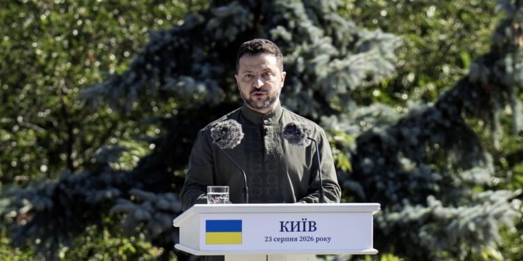 Zelensky, ‘con gli Usa piano pace con tregua, zona franca e ritiro truppe’