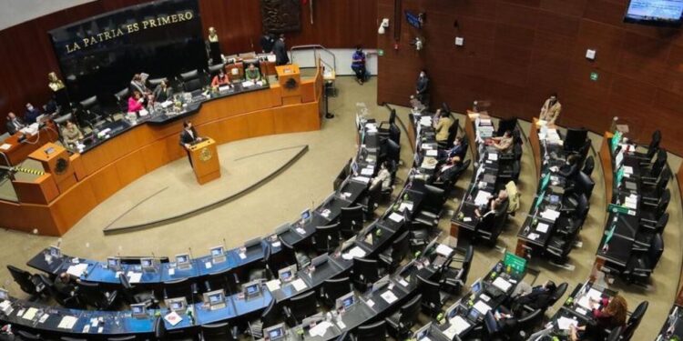 Messico, in Senato la legge contro la povertà di tempo