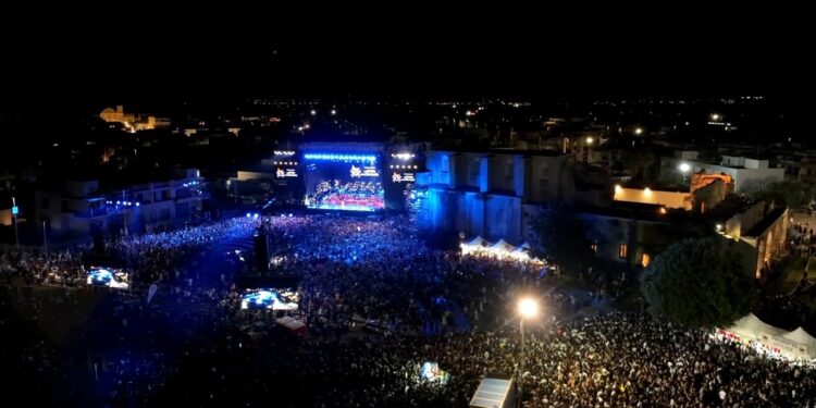 Notte della Taranta, tutto pronto per il concertone che celebra il Mediterraneo