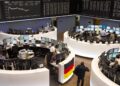 Borsa: Europa oscilla, Milano +0,13%