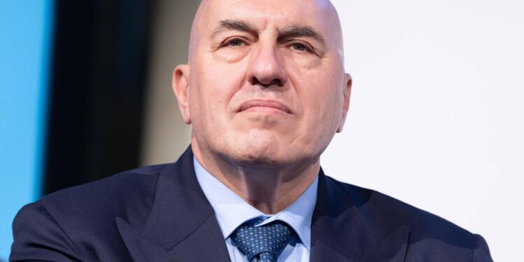 Iran, Crosetto: “Attacchi a basi Usa in Europa? Nulla è precluso, ma evitare di fornire spunti”