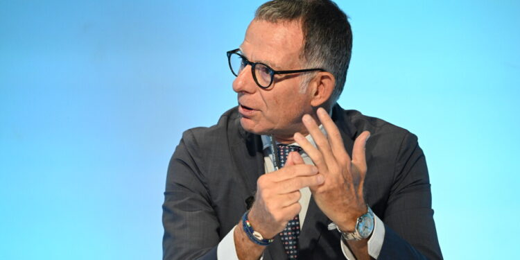 Fava, per la pensione dei giovani ‘salvadanaio’ all’Inps con un chip dello Stato