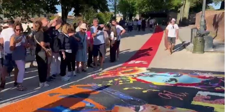 A Lucca primato mondiale per un’infiorata da record