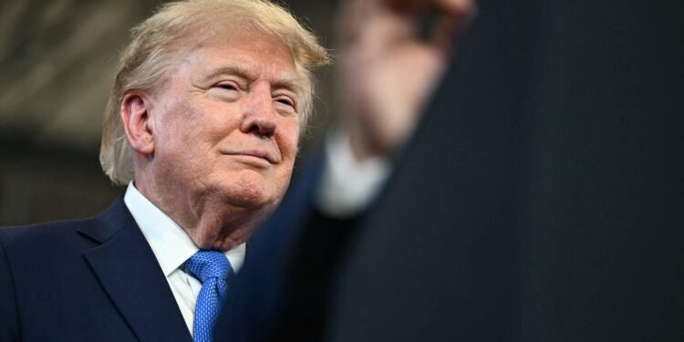 Iran, Trump: “Presto dichiarerò Hormuz territorio Usa”