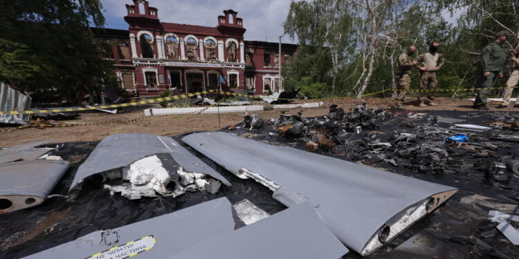Filorussi, 3 lavoratori uccisi da un drone ucraino su veicolo nel Lugansk