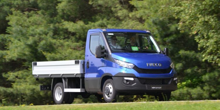 Il grande salto indiano: Tata rileva Iveco, mentre la Difesa è acquisita da Leonardo