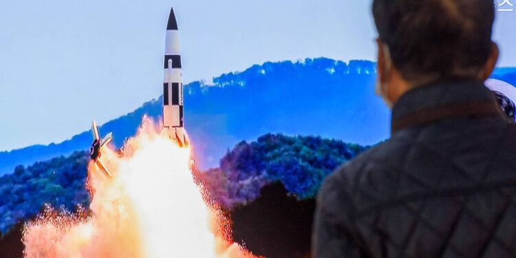 La Corea del Nord lancia 10 missili balistici a corto raggio