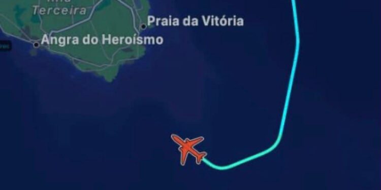 Volo Swiss costretto all’atterraggio d’emergenza alle Azzorre: cos’è successo